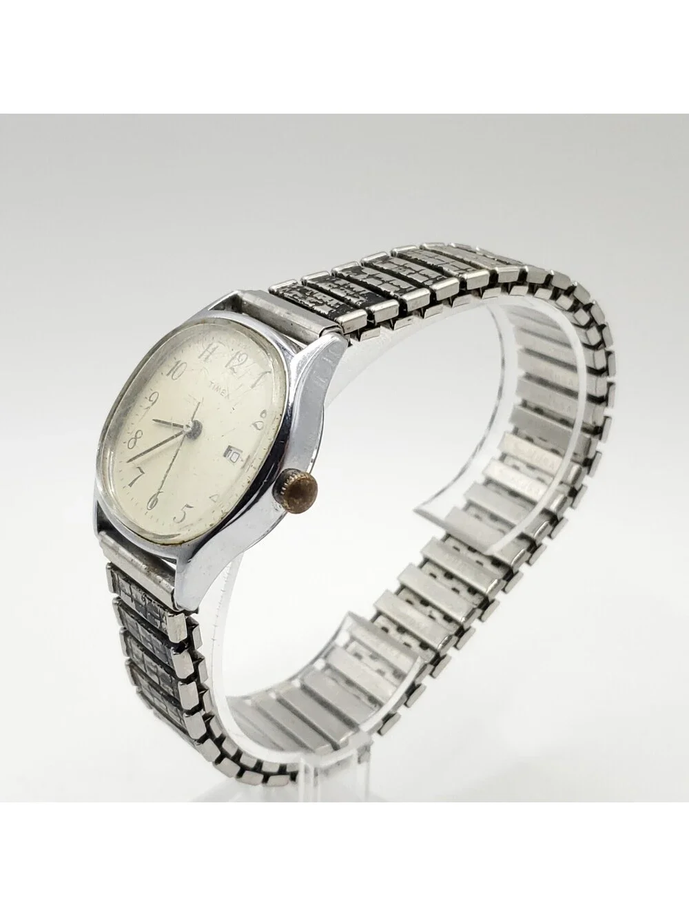 Vintage Timex Mechanical 32mm Date Dial Watch For Parts Or Repair